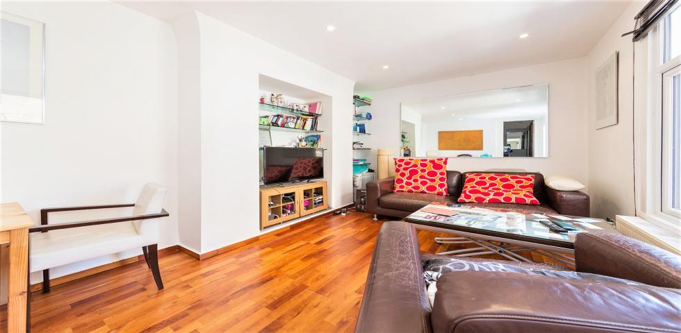 			NEW INSTRUCTION, 2 Bedroom, 1 bath, 1 reception Flat			 Malvern Road, MAIDA VALE